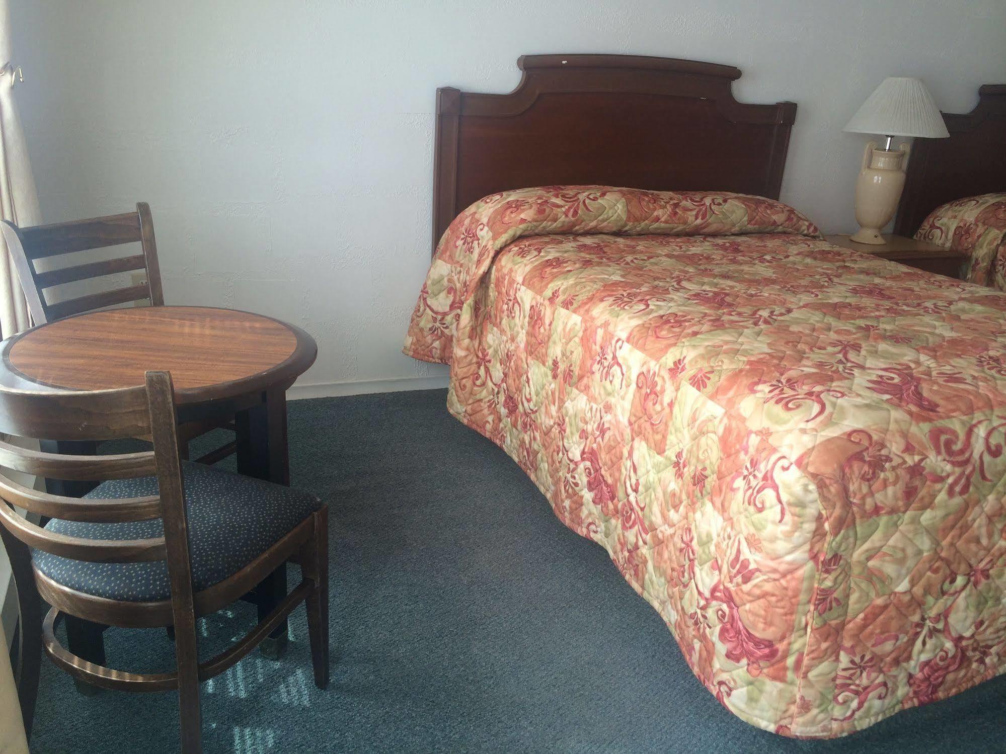 Welcome Inn Mattawa Bagian luar foto