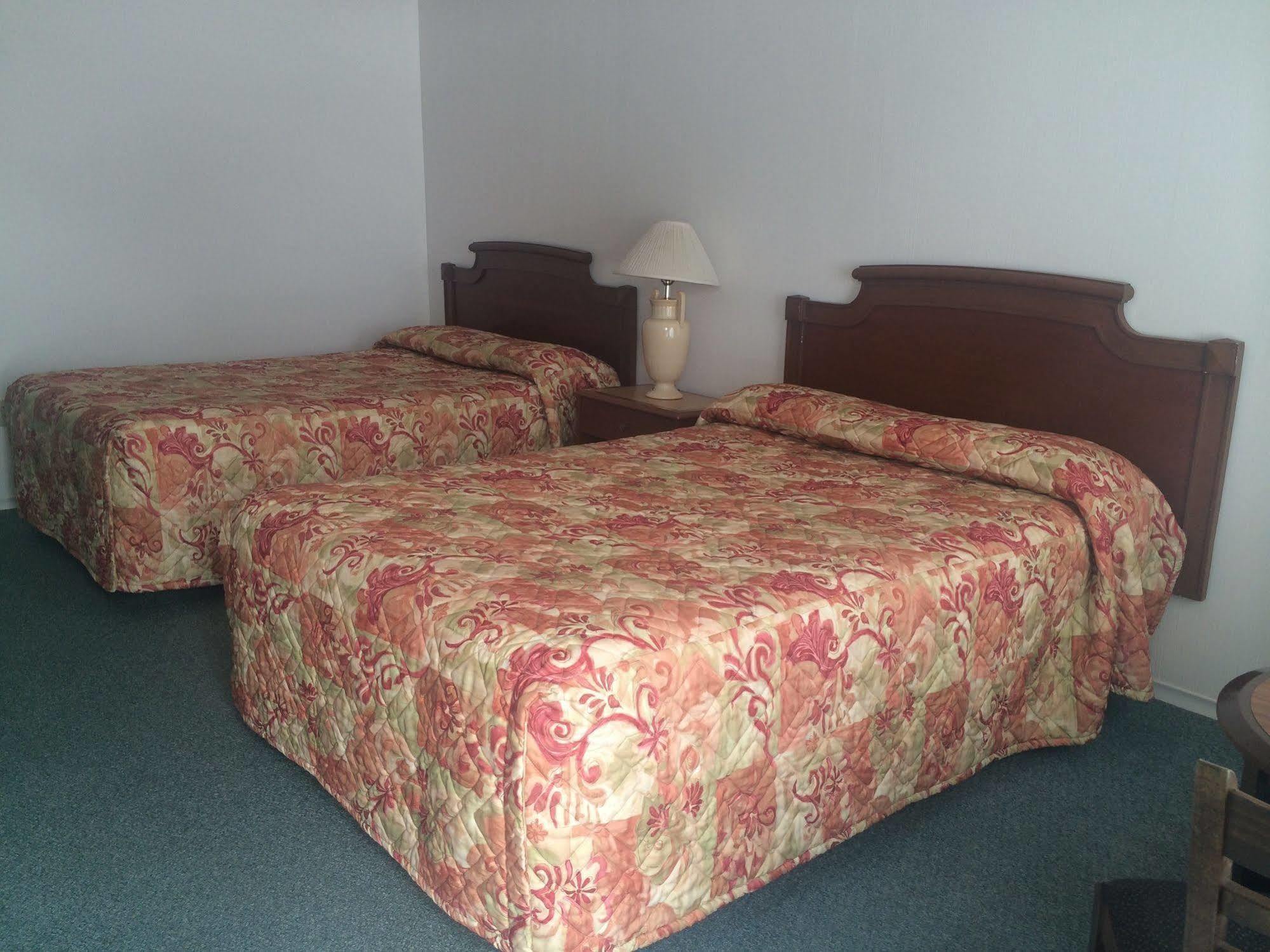 Welcome Inn Mattawa Bagian luar foto